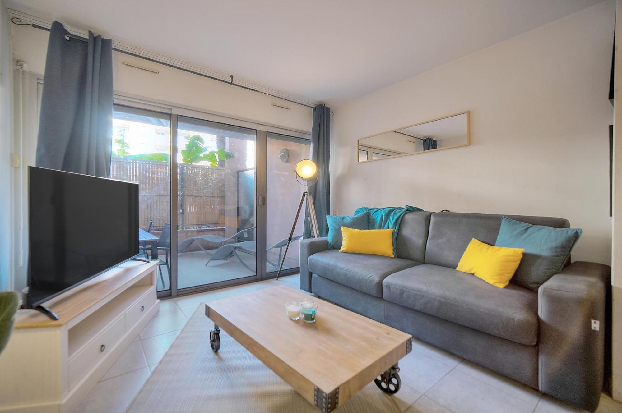 Les Cinq - 2 Min Mer - Piscine - Terrasse - Vca