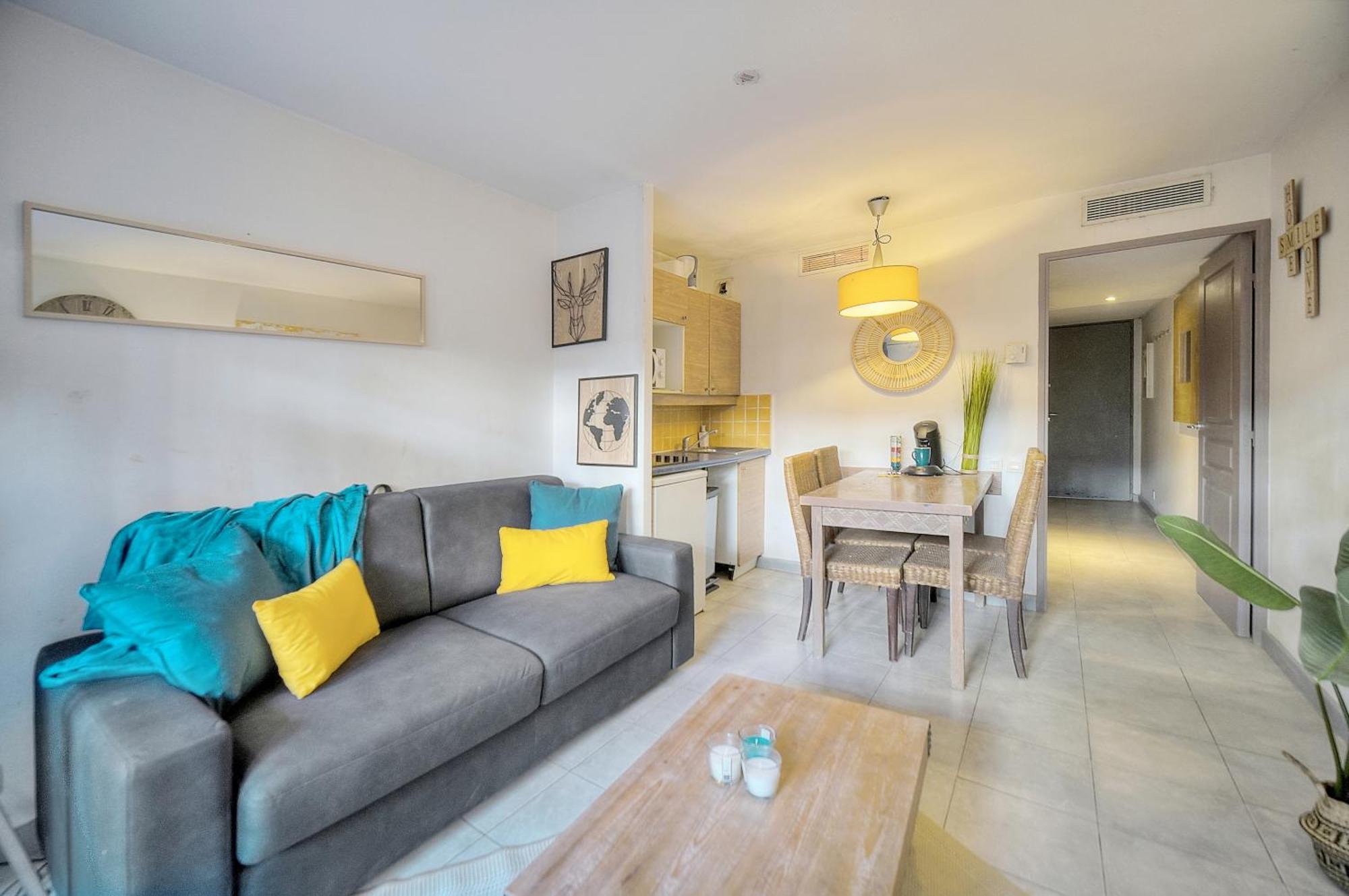 Les Cinq - 2 Min Mer - Piscine - Terrasse - Vca Apartment Cannes